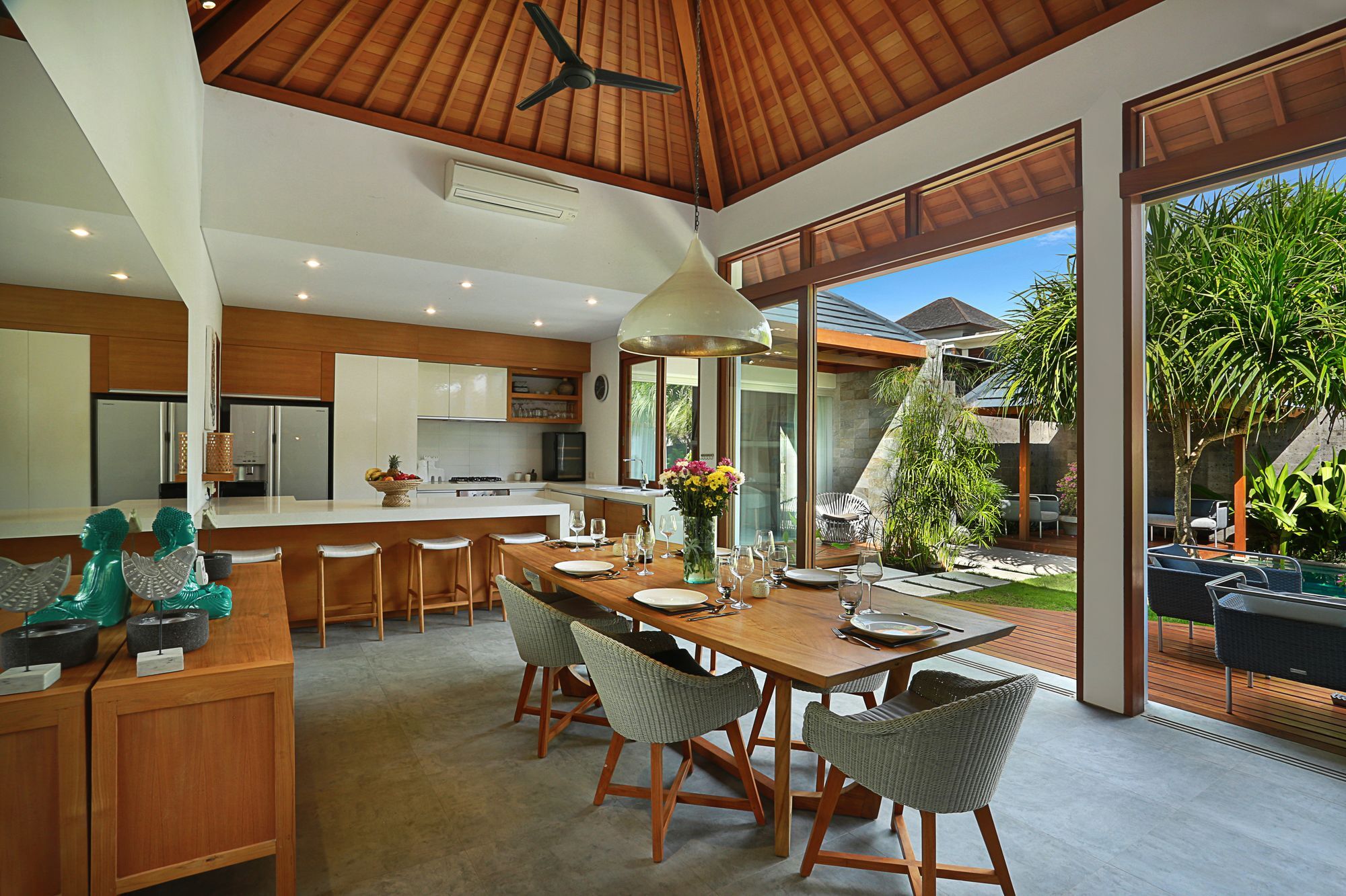 Villa Odyssey Seminyak Exterior foto